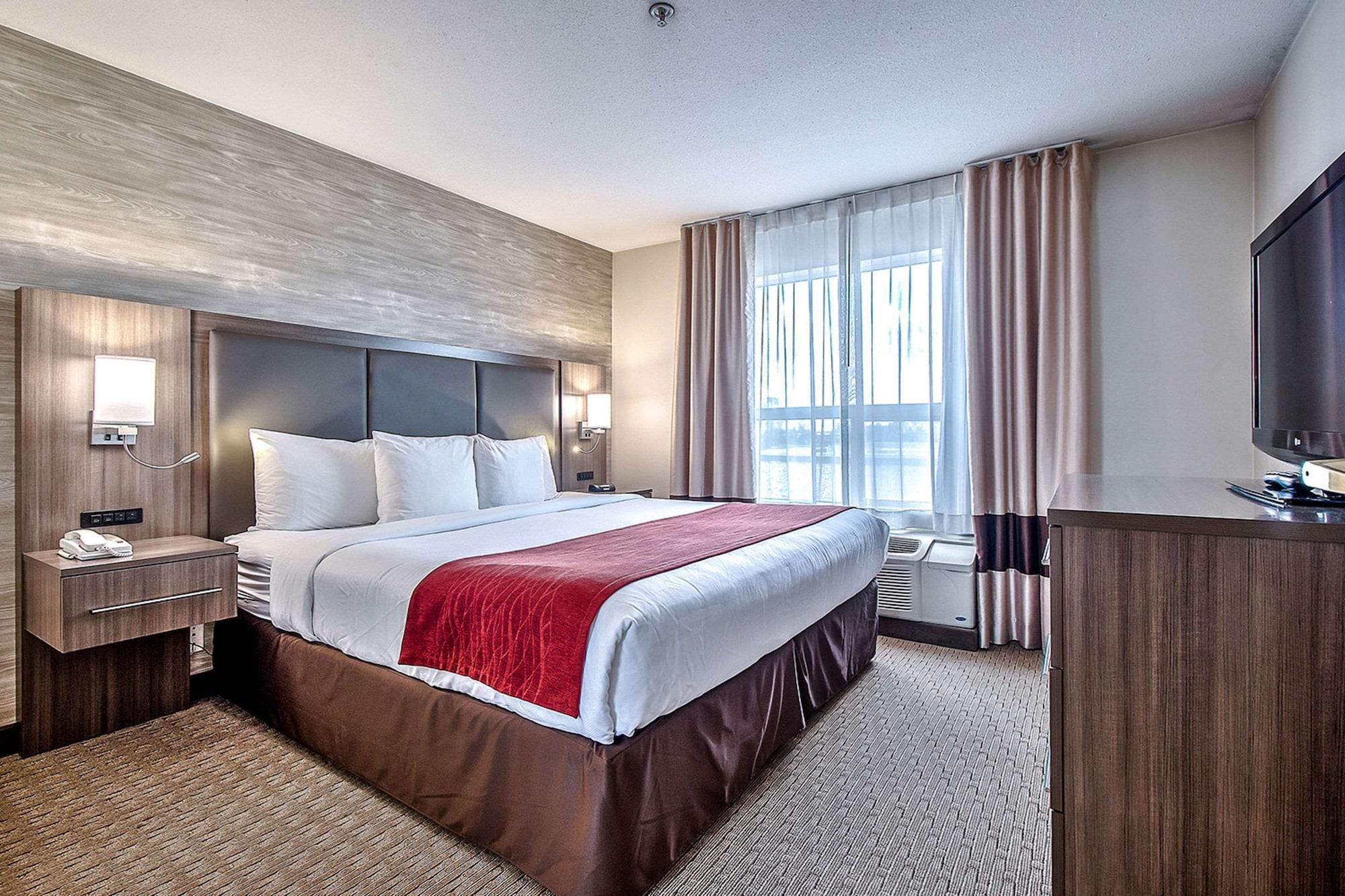 Comfort Inn & Suites South YYC Eksteriør billede